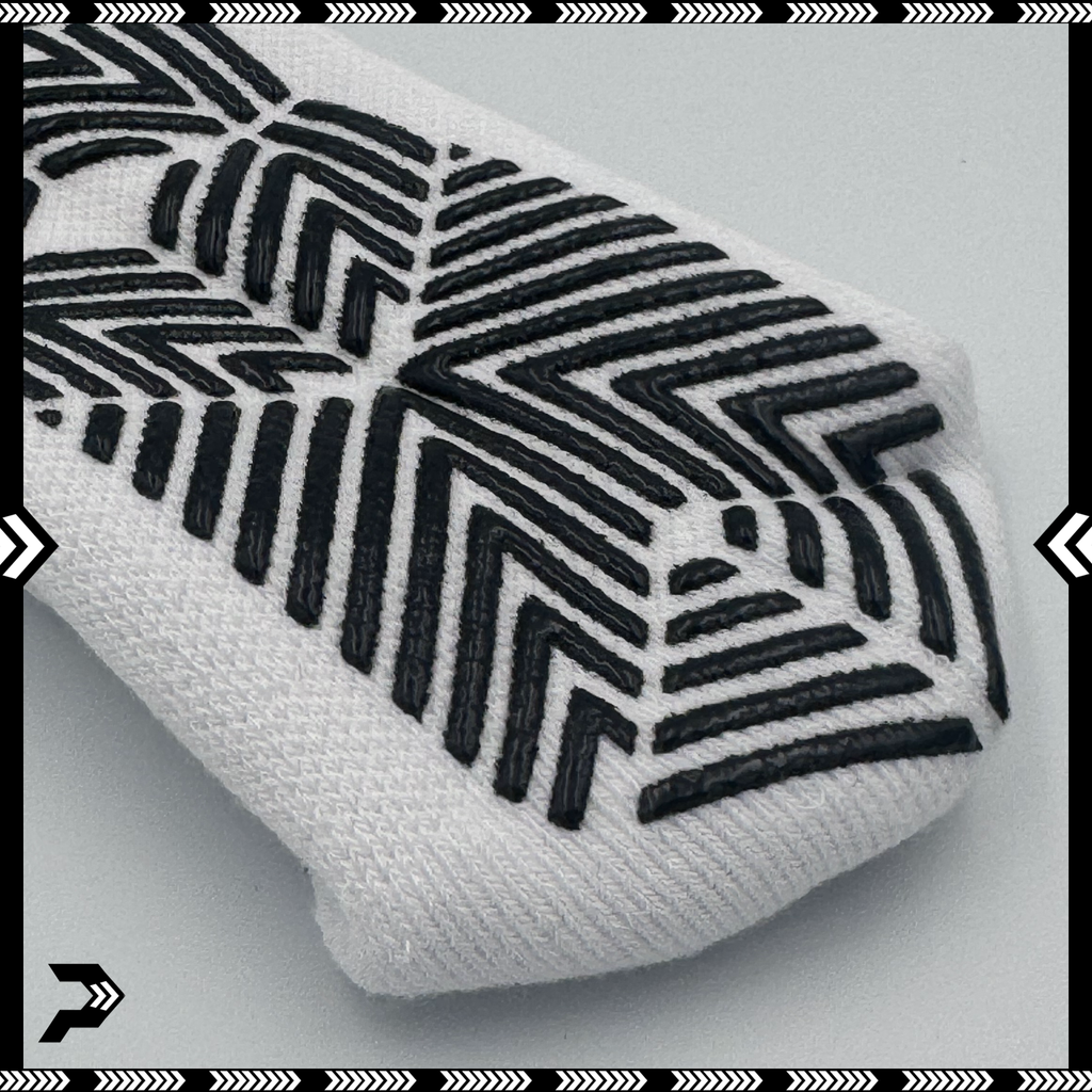 PLYA | PULSE Grip Socks